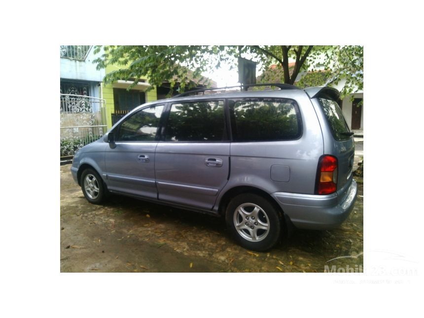 Jual Mobil Hyundai Trajet 2000 GLS 2.0 di Jawa Barat Jual Mobil Hyundai Trajet 2000 GLS 2.0 di Jawa Barat