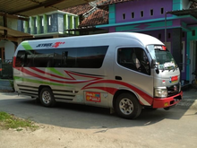 2008 Isuzu Elf 2.8 Minibus Hino Dutro Supomo Rembang plat AD power stiring sekoto kediri jatim
