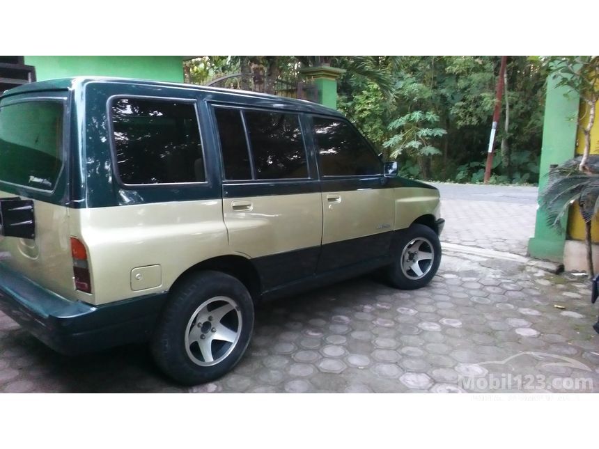 Jual Mobil Isuzu Panther 1993 2.3 Manual 2.3 di Jawa Timur 