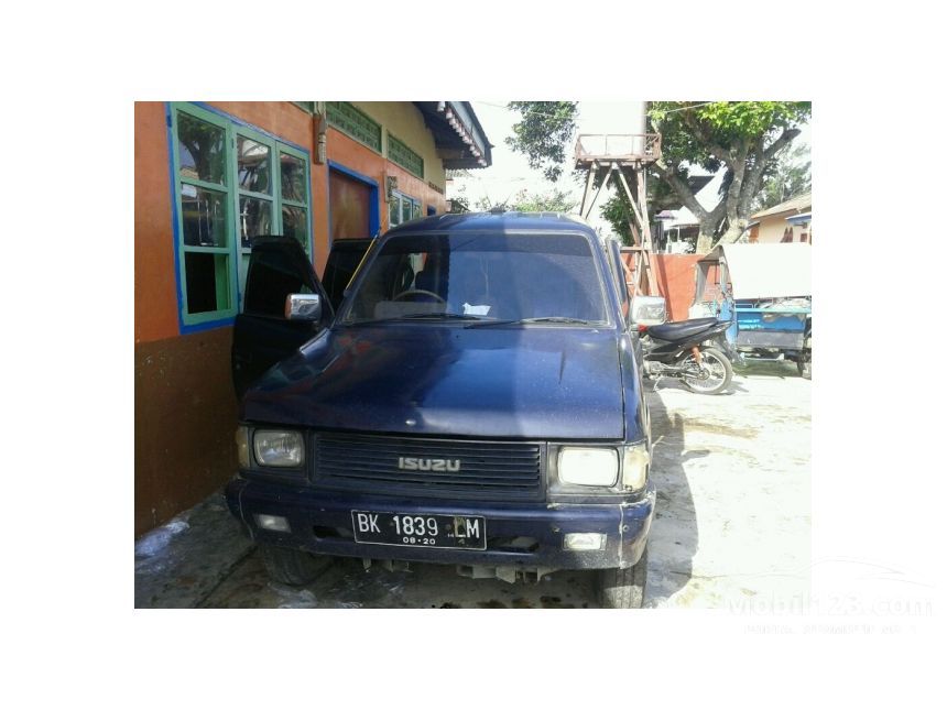 Jual Mobil  Isuzu  Panther 1992 2 3 Manual 2 3 di Sumatera 