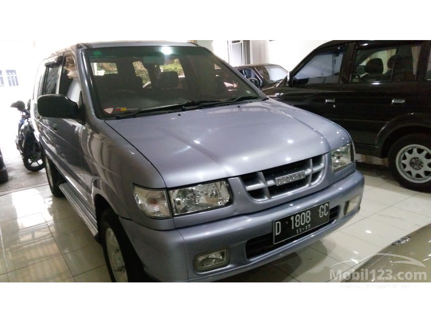 Jual Mobil Isuzu Panther 2002 LS Hi Grade 2.5 di Jawa 