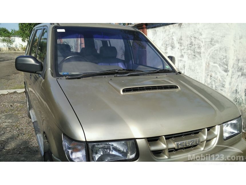 Jual Mobil Isuzu Panther 2001 LS Hi Grade 2.5 di Jawa 