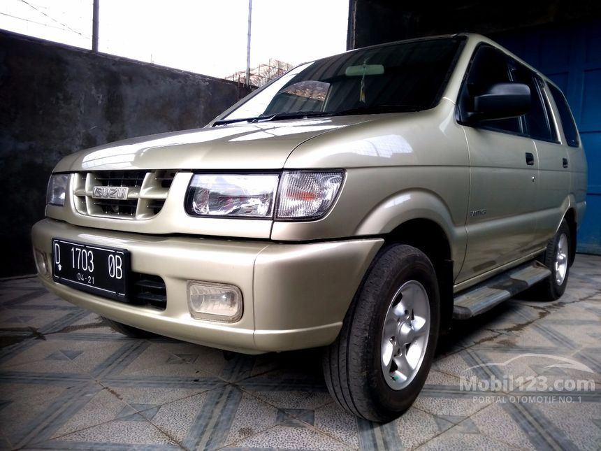 Jual Mobil  Isuzu  Panther  2001 LS Hi  Grade  2 5 di Jawa 