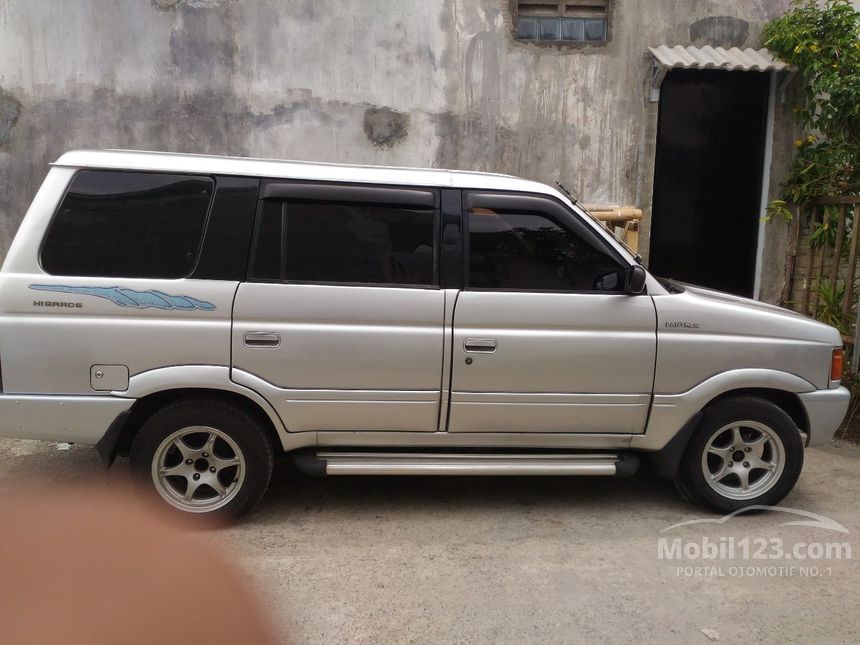 Jual Mobil  Isuzu Panther  2000 LS Hi  Grade  2 5 di Jawa 