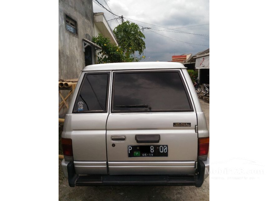 Jual Mobil  Isuzu Panther  2000 LS Hi  Grade  2 5 di Jawa 