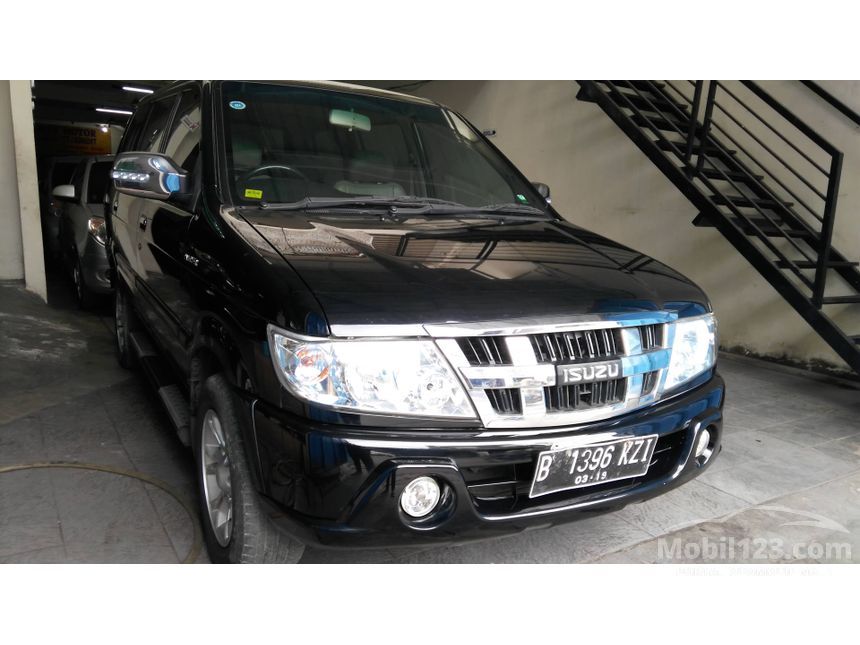 Jual Mobil Isuzu Panther 2014 LS 2.5 di Jawa Timur Manual 