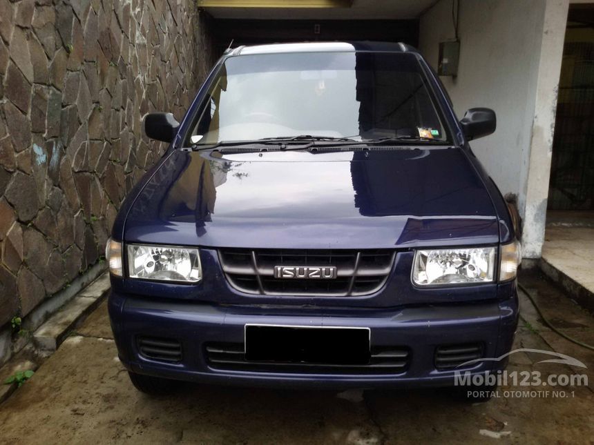 Jual Mobil  Isuzu Panther  2002 LV  2 5 di Jawa Barat Manual 