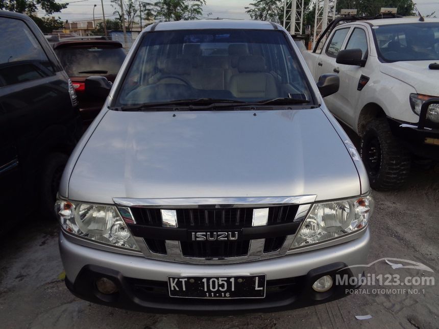 Jual Mobil  Isuzu Panther  2011 LV  2 5 di Sumatera Utara 