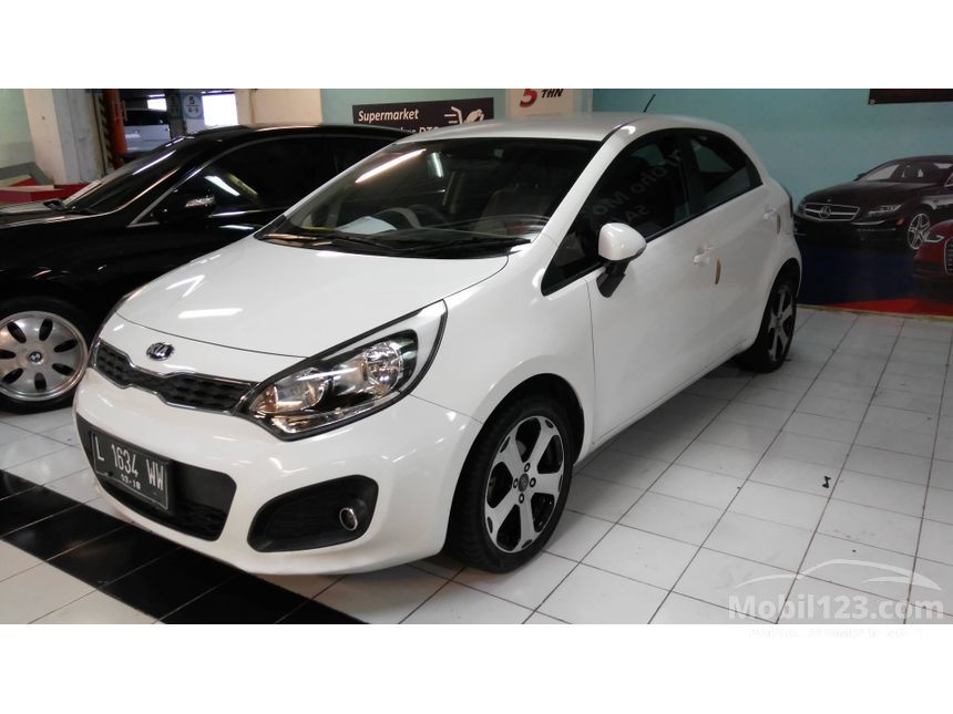 Jual Mobil KIA Rio 2013 1.4 di Jawa Timur Manual Hatchback 