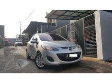 2012 Mazda 2 1.5 S Sedan Silver Siap Pakai Terawat Sekali
