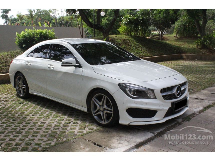 Jual Mobil Mercedes-Benz CLA200 2014 Sport 1.6 di DKI 