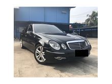 2007 Mercedes-Benz E200K 1.8 Sedan A/T Hitam