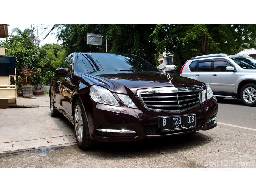 Mercedes-Benz E300 2011 Avantgarde AMG 3.0 di DKI Jakarta 