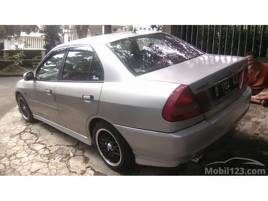 Jual Mobil Mitsubishi Lancer 2000 SEi 1.6 di Jawa Barat Jual Mobil Mitsubishi Lancer 2000 SEi 1.6 di Jawa Barat