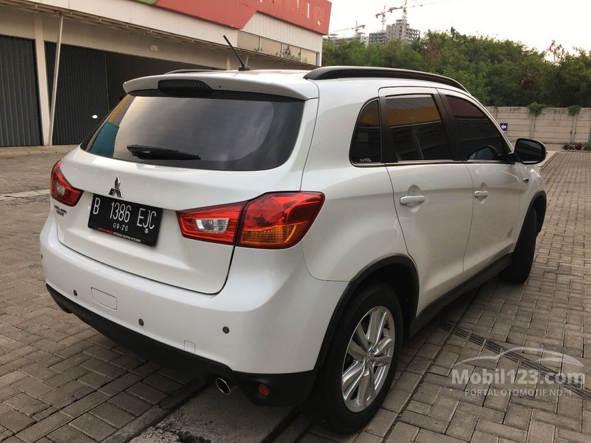 Jual Mobil Mitsubishi Outlander Sport 2015 GLX 2.0 di Jawa 