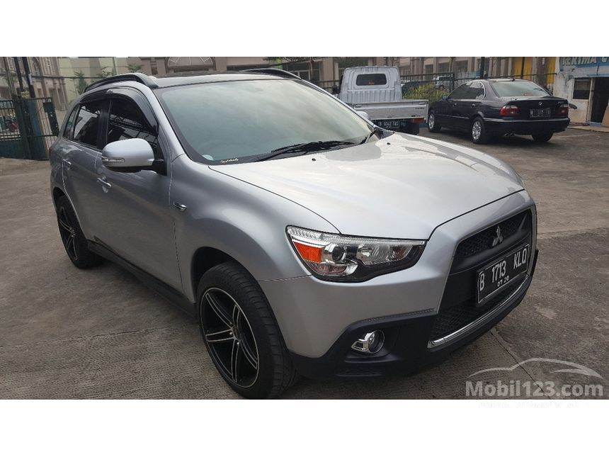 outlander cicilan mitsubishi ringan Mitsubishi PX 2012 Mobil 2.0 Outlander Jual Sport di Jawa