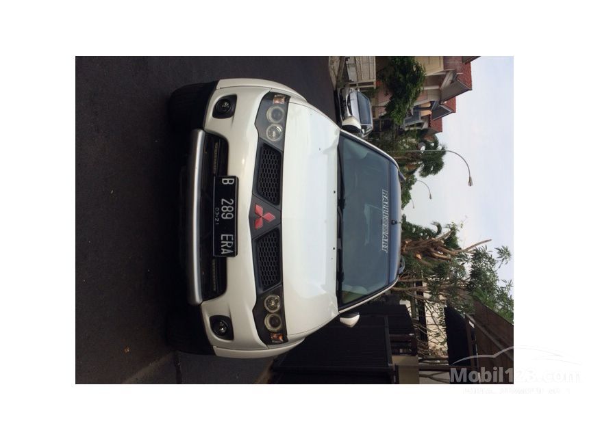 Jual Mobil  Mitsubishi Pajero  Sport 2010 Exceed  2 5 di DKI 