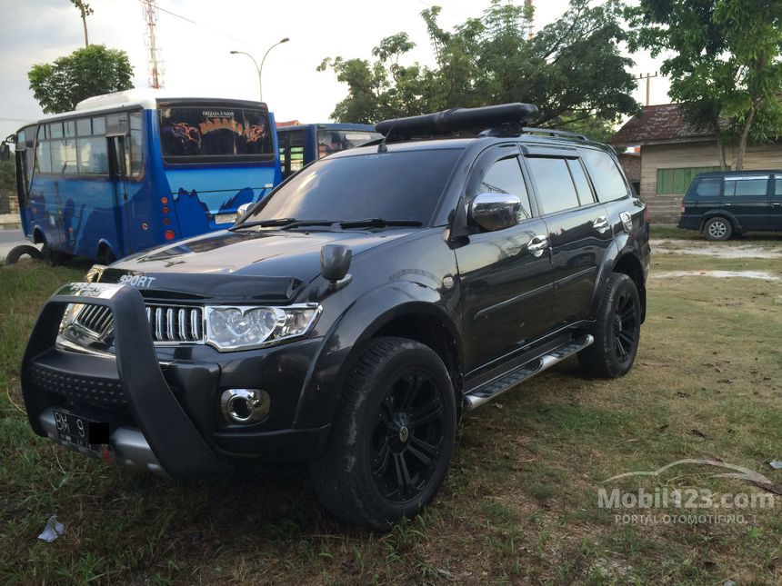 Mitsubishi Pajero Sport 2011 GLS 2.5 di Riau Manual SUV Mitsubishi Pajero Sport 2011 GLS 2.5 di Riau Manual SUV