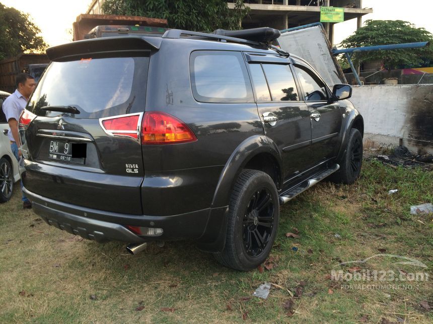 Mitsubishi Pajero  Sport 2011 GLS 2 5 di Riau Manual SUV 