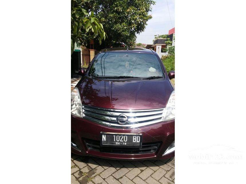 Nissan Grand Livina 2013 Highway Star Autech 1.5 di Jawa 