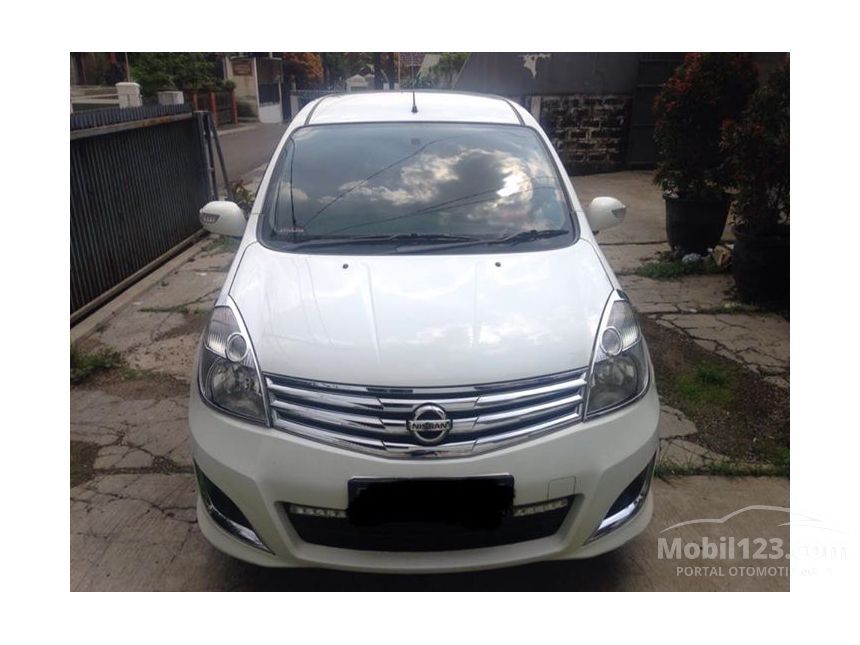 Foto Mobil Grand Livina Hws - Rommy Car