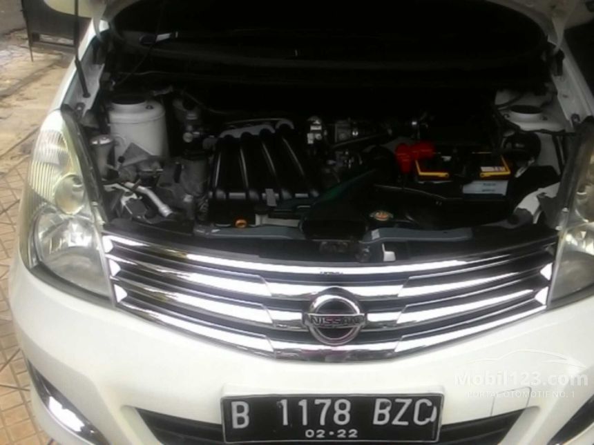 Jual Mobil Nissan Grand Livina 2012 Highway Star Autech 1 