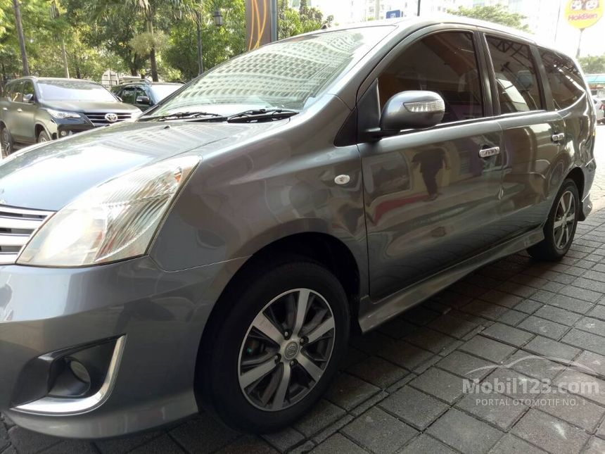 Jual Mobil Nissan Grand Livina 2013 Highway Star 1.5 di 