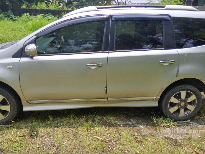 Jual Mobil Nissan Grand Livina 2010 Highway Star 1.8 di 