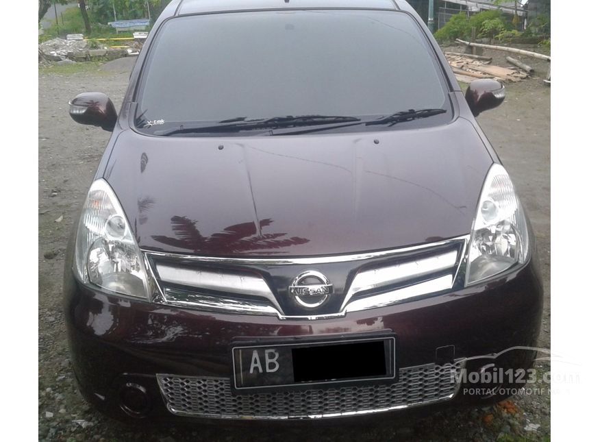 Jual Mobil Nissan Grand Livina 2013 SV 1.5 di Yogyakarta 