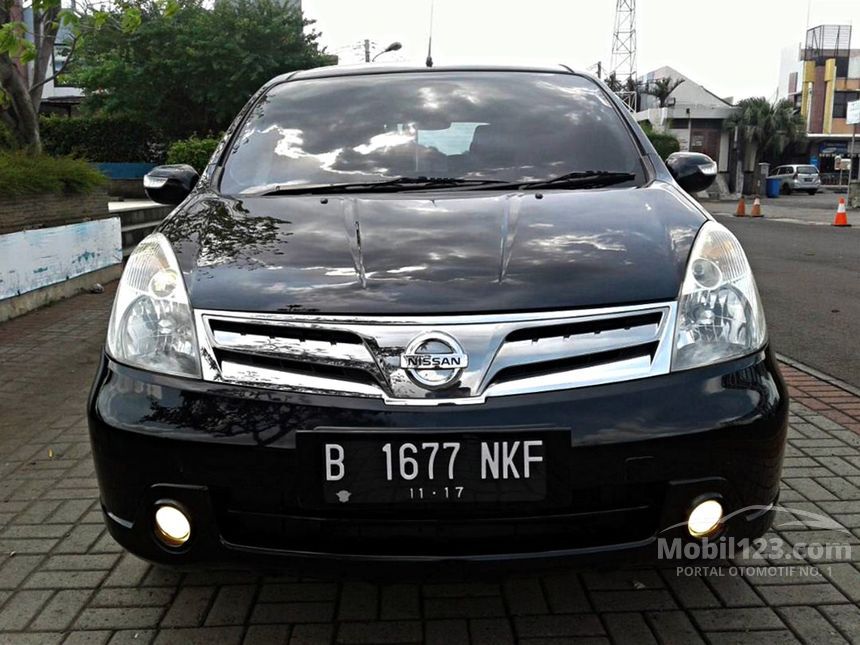 Jual Mobil Nissan Grand Livina 2011 Ultimate 1.5 di Jawa 