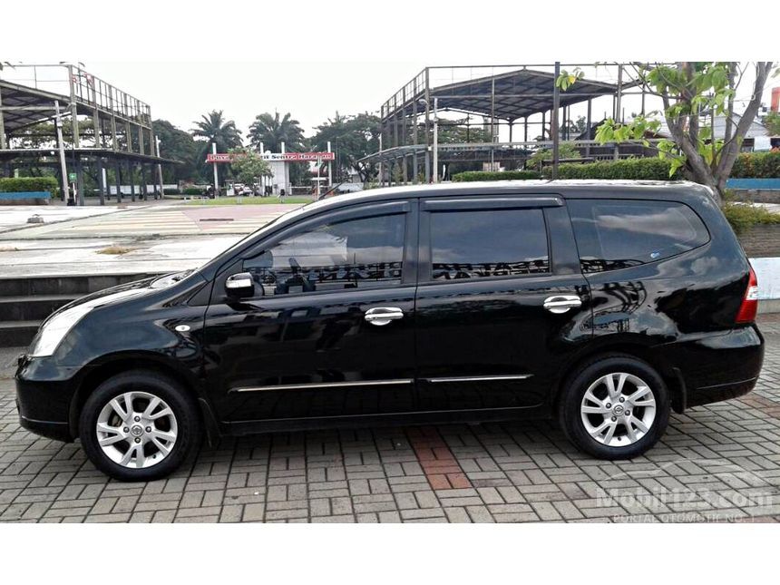 Jual Mobil Nissan Grand Livina 2011 Ultimate 1.5 di Jawa 