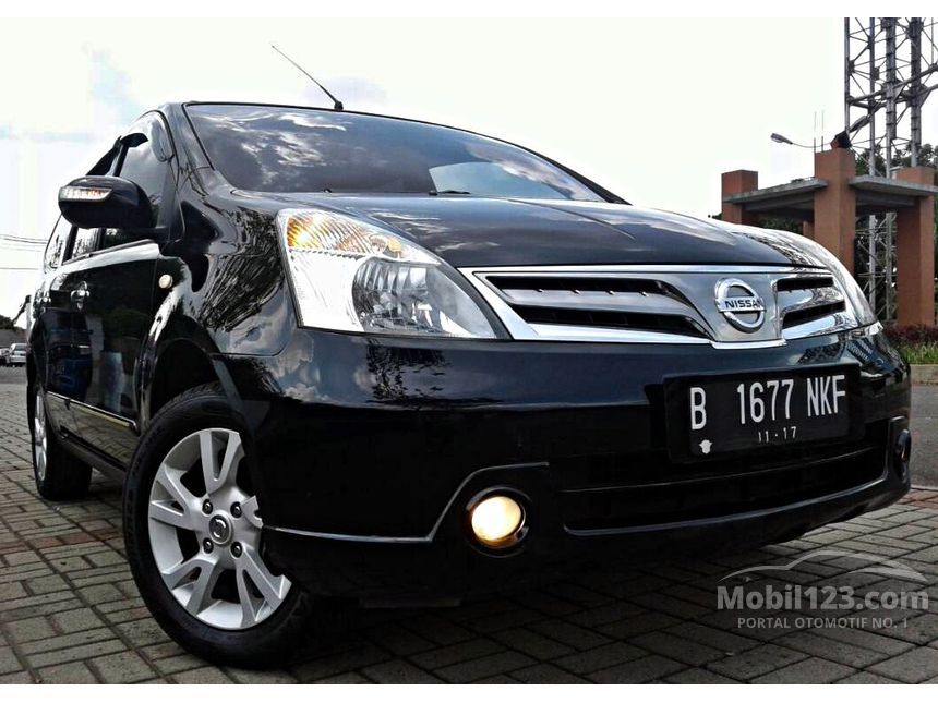 Jual Mobil Nissan Grand Livina 2011 Ultimate 1.5 di Jawa 