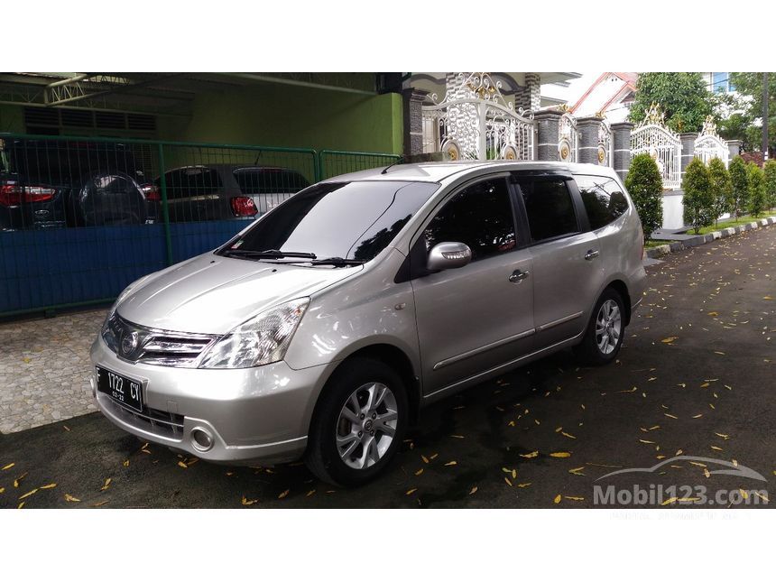 Jual Mobil Nissan Grand Livina 2012 Ultimate 1.5 di Jawa 