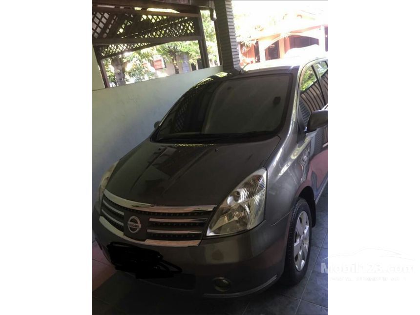 Jual Mobil Nissan Grand Livina 2010 Ultimate 1.5 Automatic 