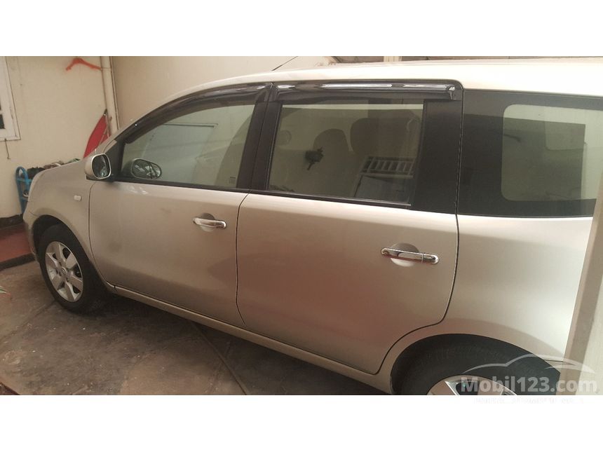 Jual Mobil Nissan Grand Livina 2008 Ultimate 1.8 Automatic 