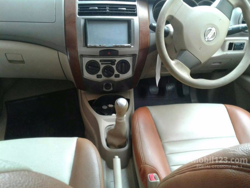 Jual Mobil Nissan Grand Livina 2007 Ultimate 1.8 di DKI 