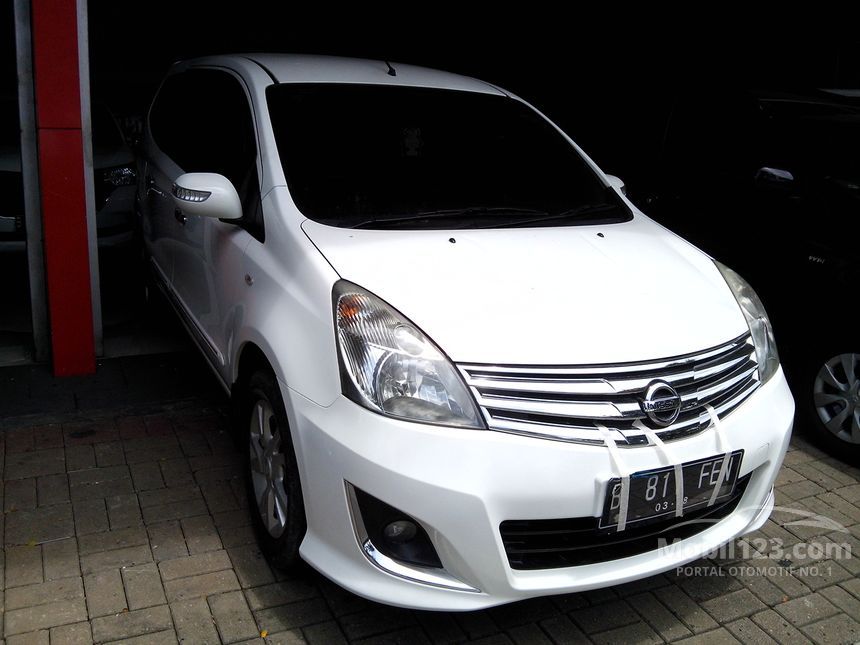 Jual Mobil Nissan Grand Livina 2013 Ultimate 1.5 di Jawa 