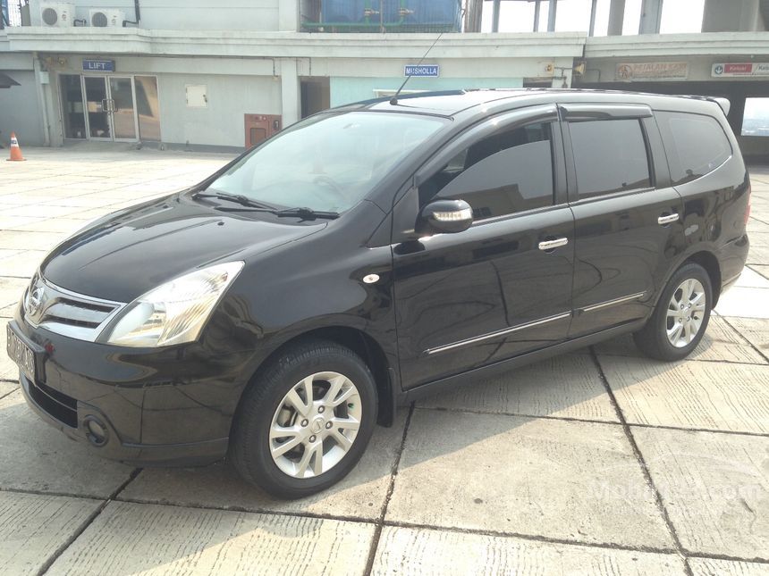 Nissan Grand Livina 2012 Ultimate 1.5 di DKI Jakarta 