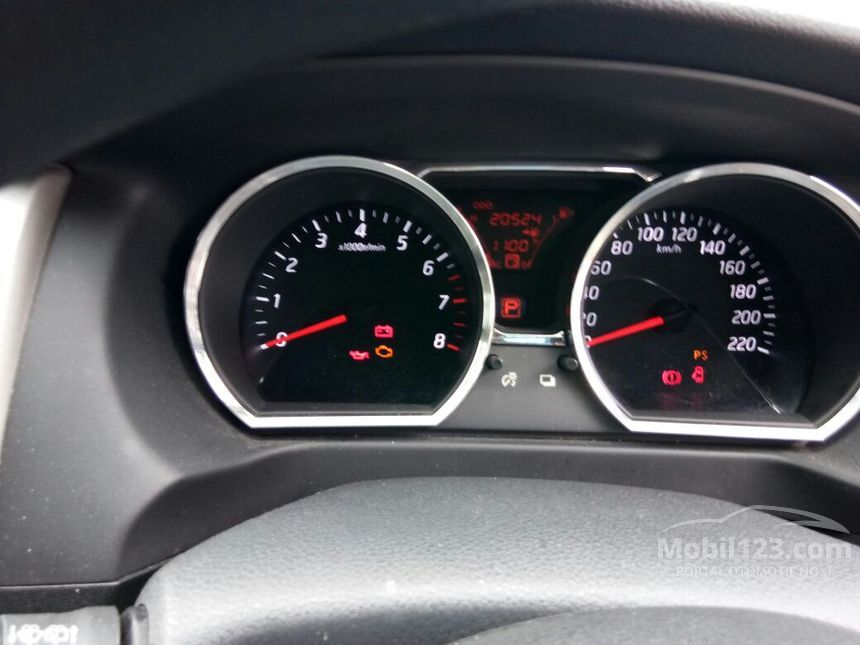 Jual Mobil Nissan Grand Livina 2015 X-Gear 1.5 di DKI 