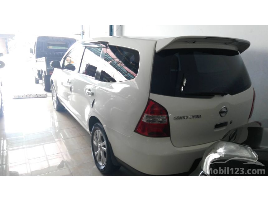 grand ringan cicilan livina Livina Jual Timur di Grand Jawa XV Nissan 2012 Mobil 1.5