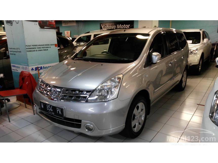 Jual Mobil  Nissan  Grand  Livina  2010 XV 1 5 di Jawa  Timur  