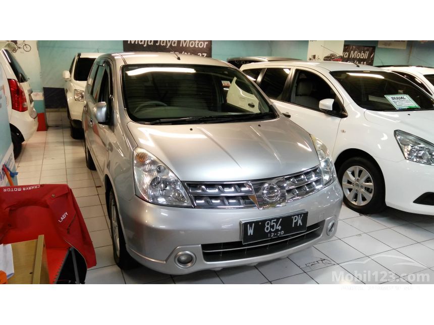 Jual Mobil  Nissan  Grand  Livina  2010 XV 1 5 di Jawa  Timur  