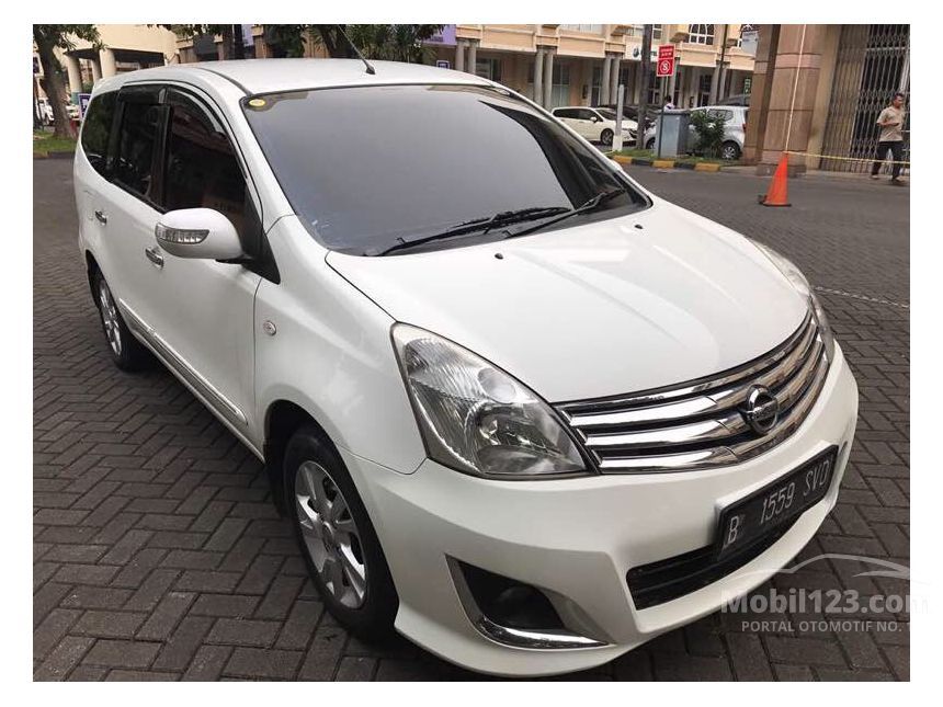 Jual Mobil Nissan Grand Livina 2013 XV 1.5 di DKI Jakarta 