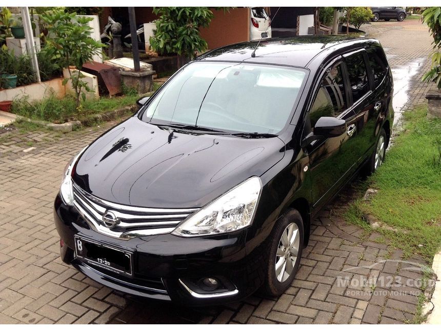 Nissan Grand Livina 2015 XV 1.5 di Jawa Barat Automatic 