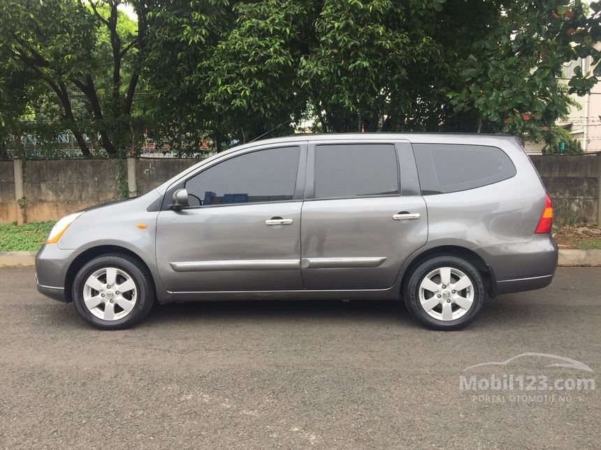 Nissan Grand Livina 2010 XV 1.5 di Jawa Barat Automatic 