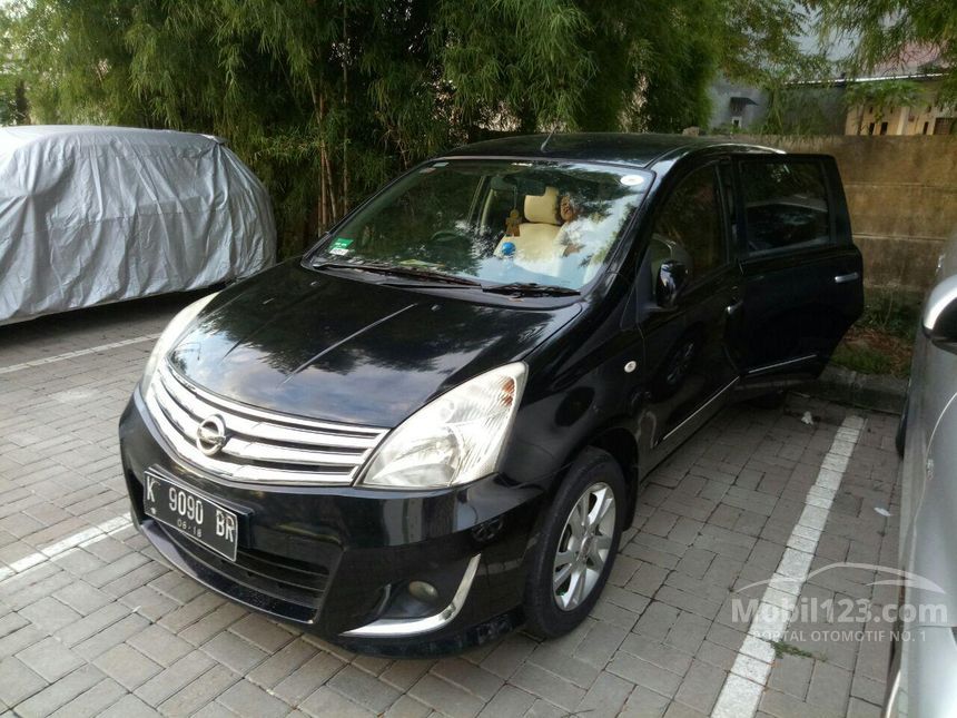 Nissan Grand Livina 2013 XV 1.5 di Jawa Tengah Automatic 