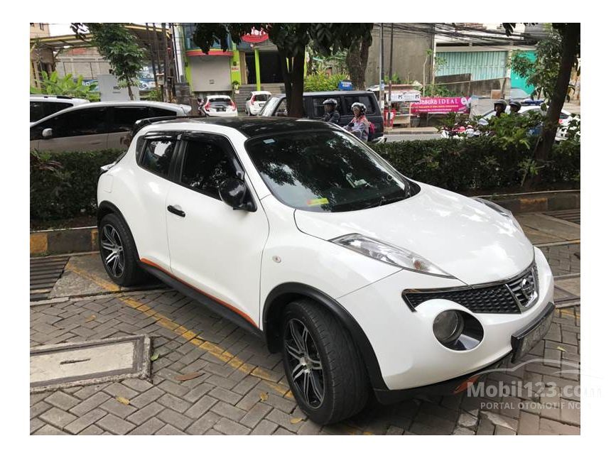 Jual Mobil Nissan Juke 2014 RX 1.5 Automatic SUV Putih Rp 