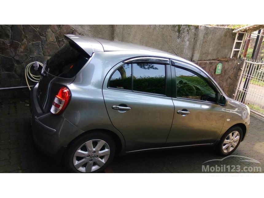 Jual Mobil Nissan March 2013 1.2L 1.2 di Jawa Barat Manual 