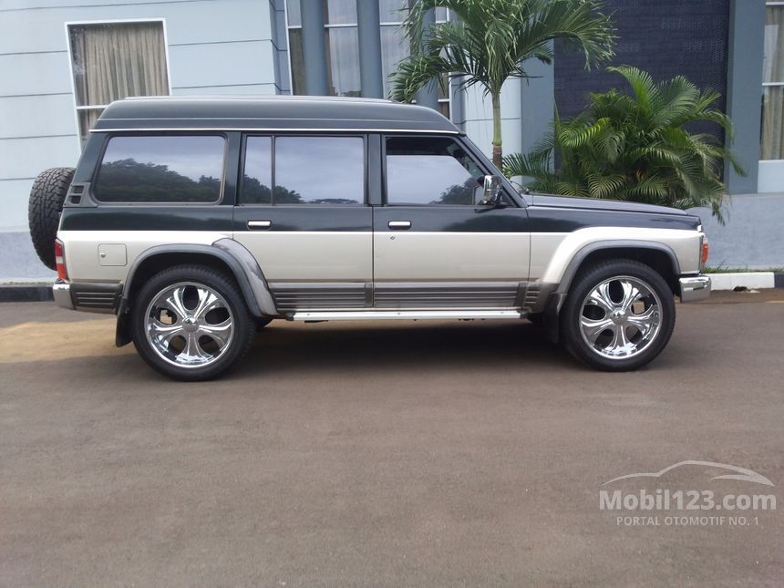 Nissan Patrol 1992 4 2 di DKI Jakarta Manual SUV Offroad  