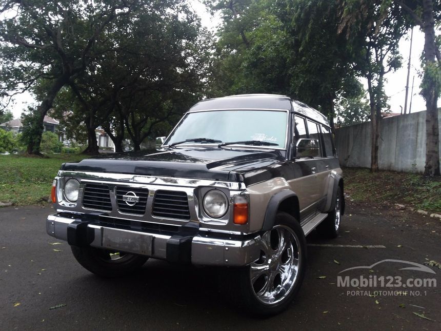  Nissan  Patrol  1992 4 2 di DKI Jakarta Manual SUV Offroad 